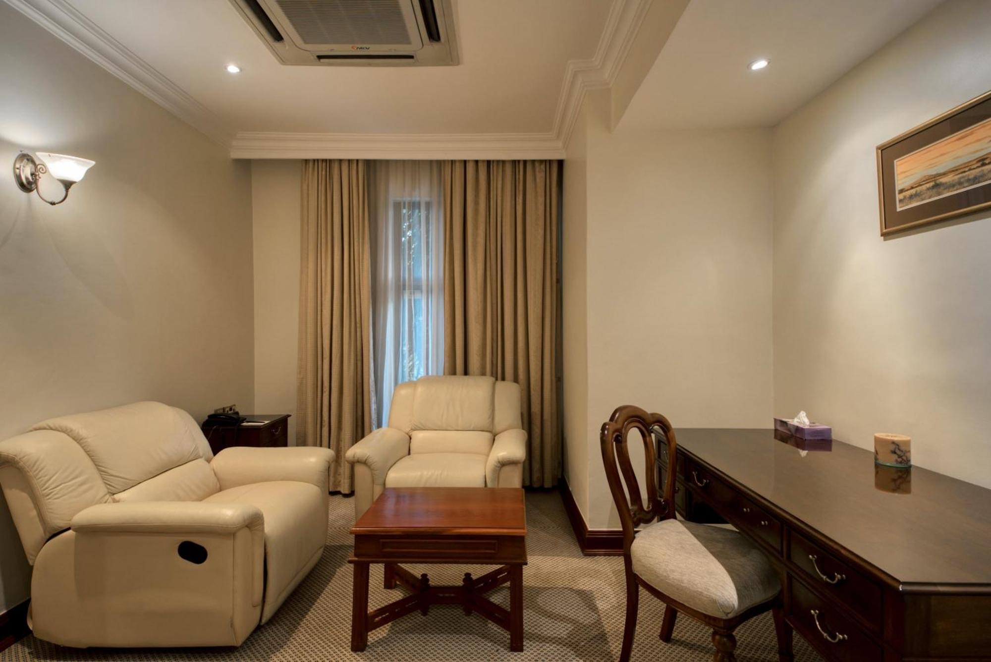Kibo Palace Hotel Arusha Oda fotoğraf